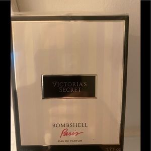 Victoria’s Secret bombshell Paris fragrance